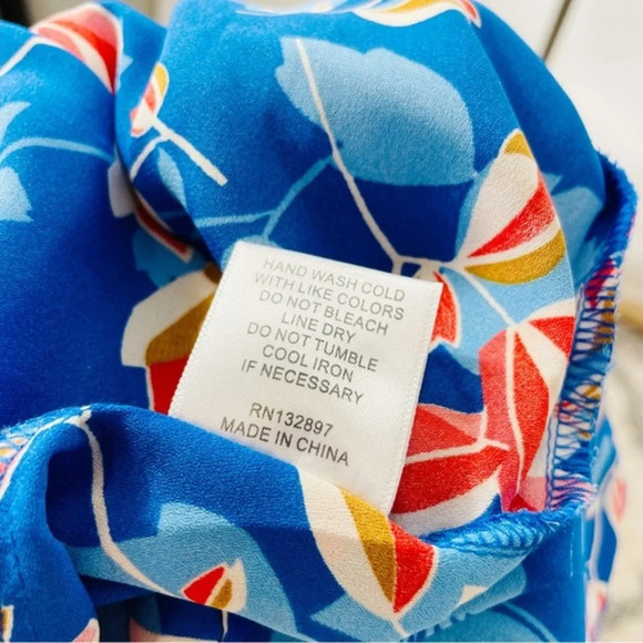 Rose + Olive Floral Blue One Shoulder‎ Flounce Top Size Small - Picture 7 of 7